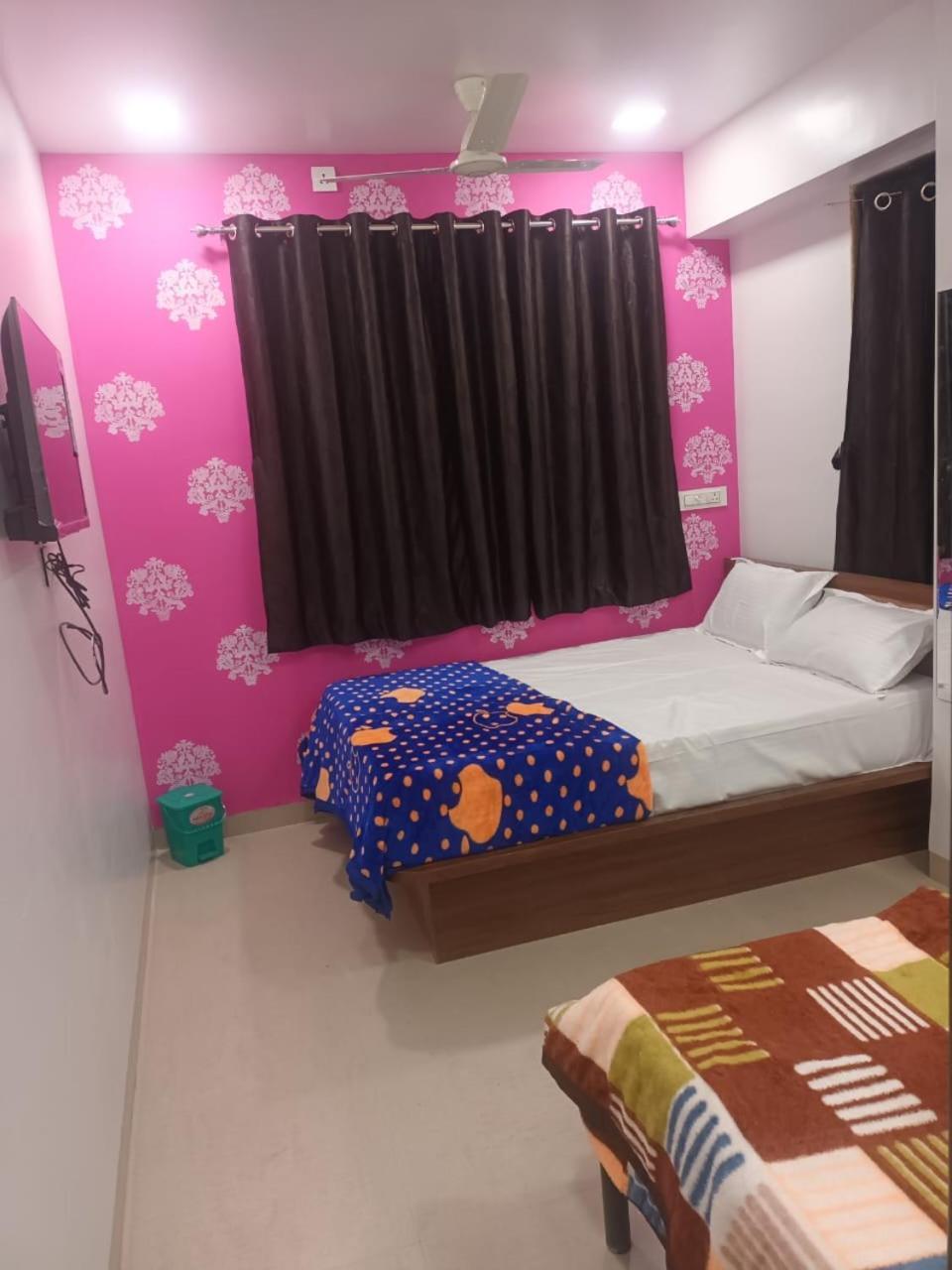 Amrit Guest House Pune Exterior foto