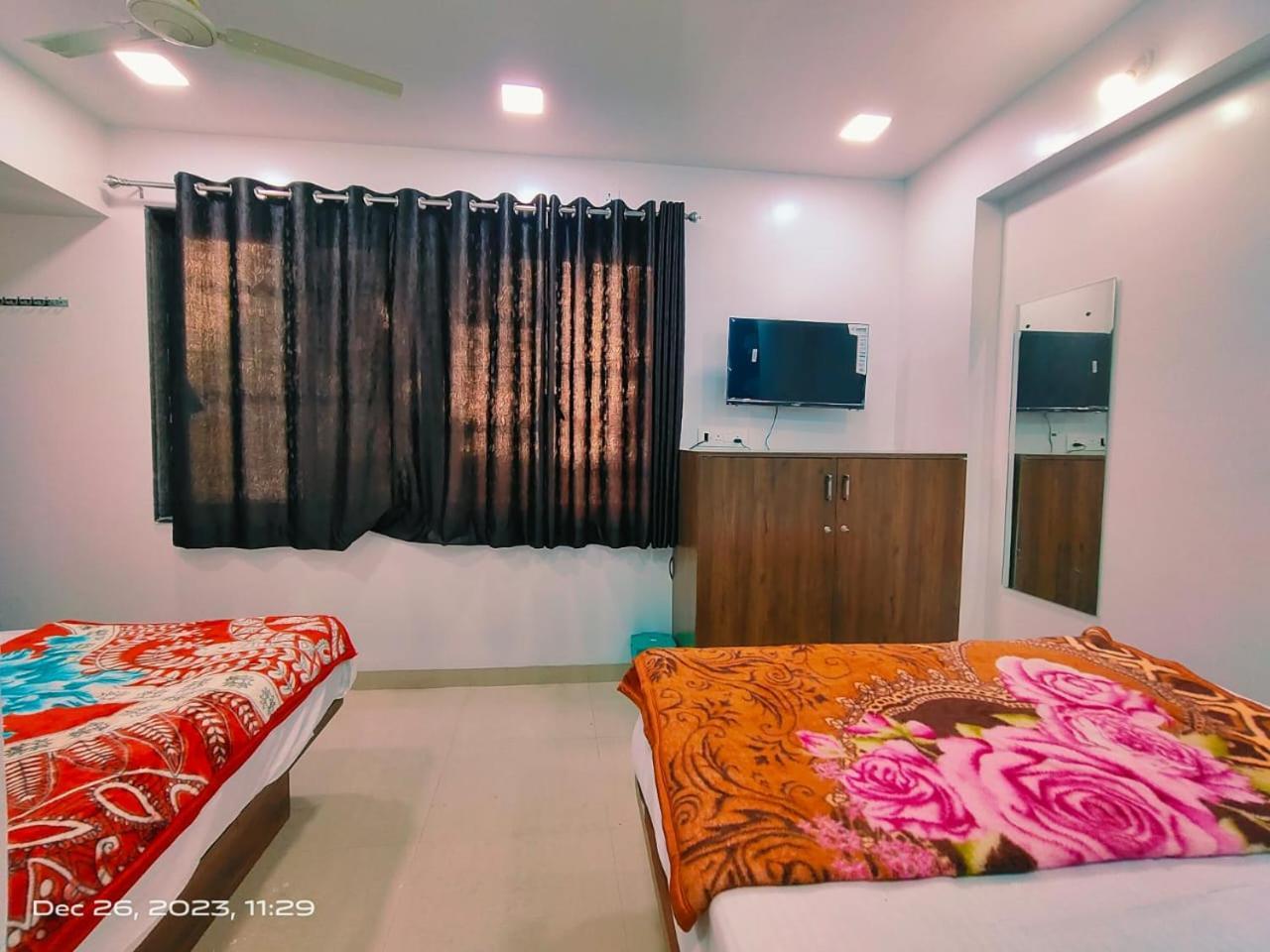 Amrit Guest House Pune Exterior foto